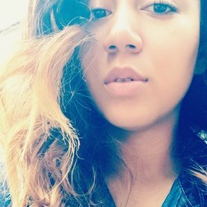 Meet your Posher, Vanessa